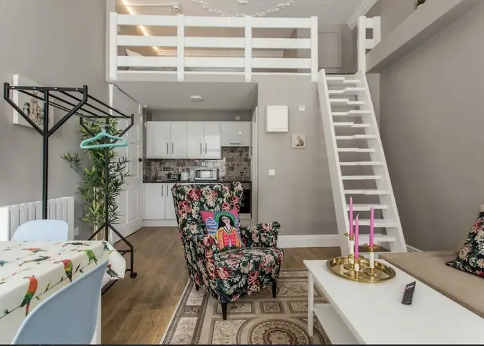 New Georgian Self-Catered Apartments At The Spire