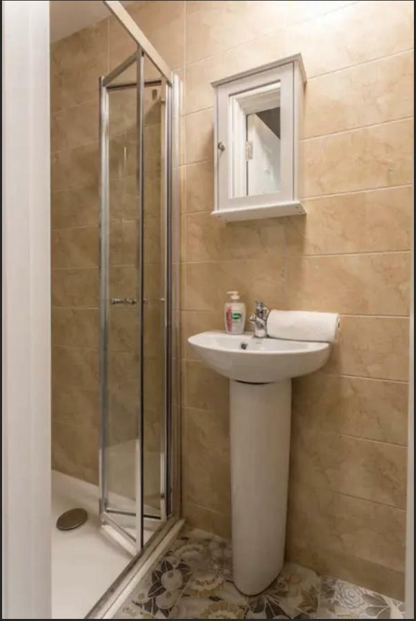 New Georgian Self-catered At The Spire Apartment