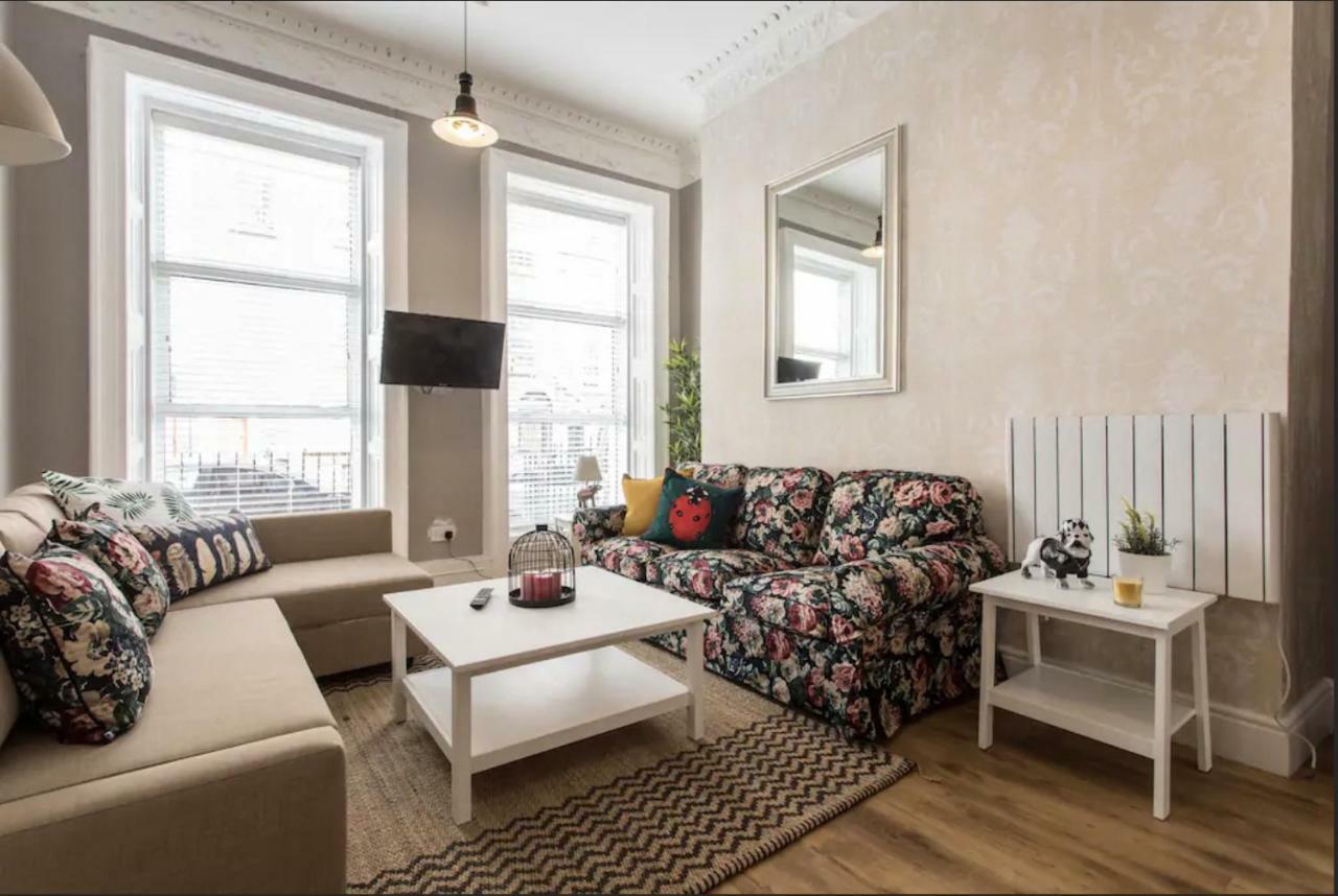 New Georgian Self-catered At The Spire Apartment
