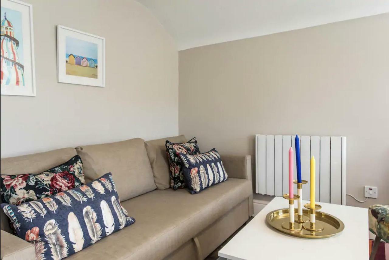 New Georgian Self-catered At The Spire Apartment *