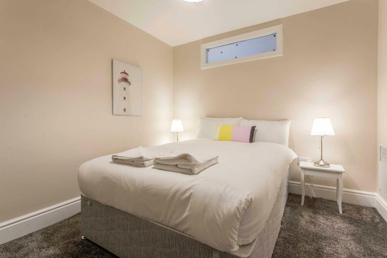 New Georgian Self-catered At The Spire Apartment